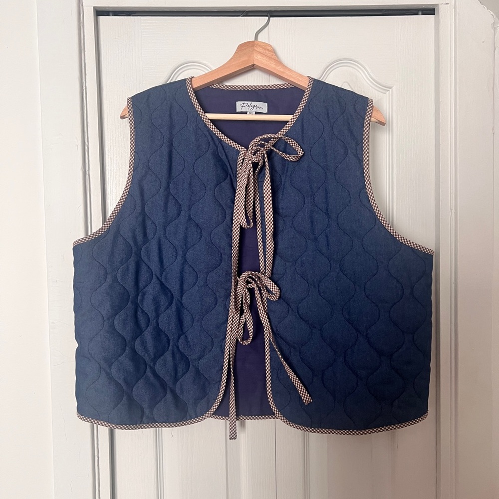 COPY FOR BECKY - 1XL ❤️ Blue Quilted Vest with Tie Closure